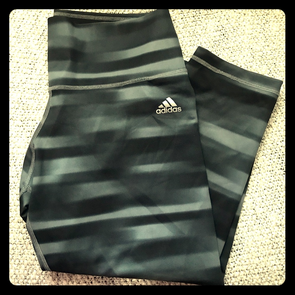 Adidas training crops